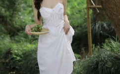 白洁在公车被灌满JING液